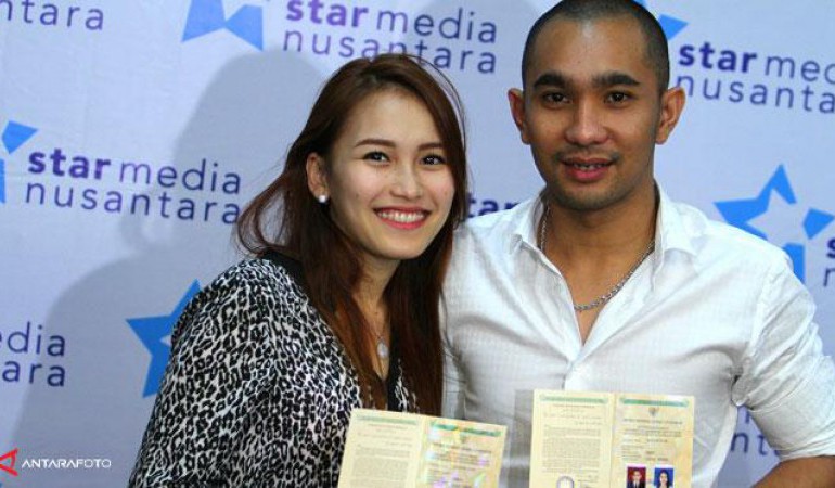 PENYANYI DANGDUT VERSUS ANAK MANTAN KAPOLRI